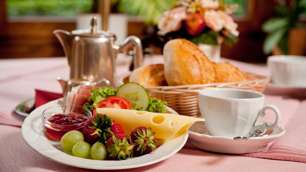Guest house Harz Hotel Iris 3*